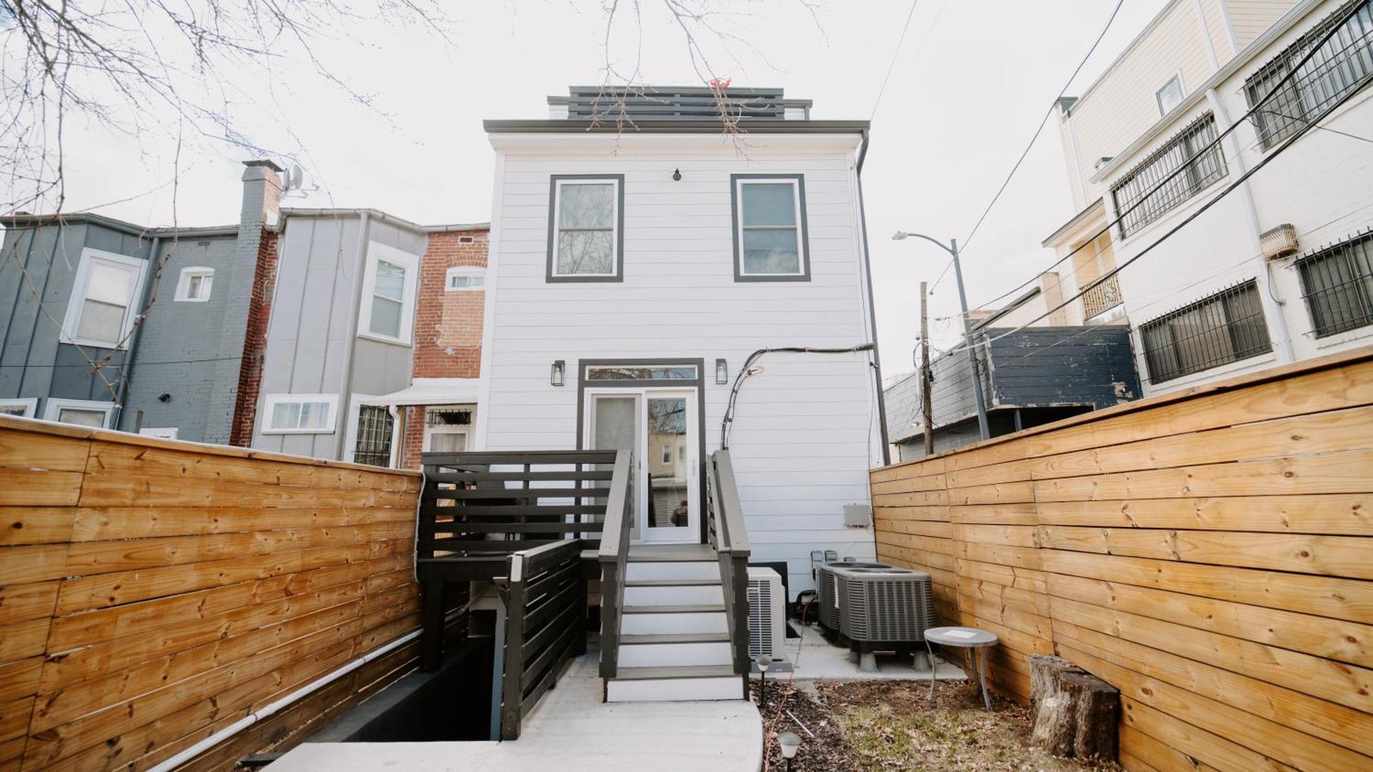 Ferienhaus Modern 5br & 5ba Rooftop Deck & Private Parking