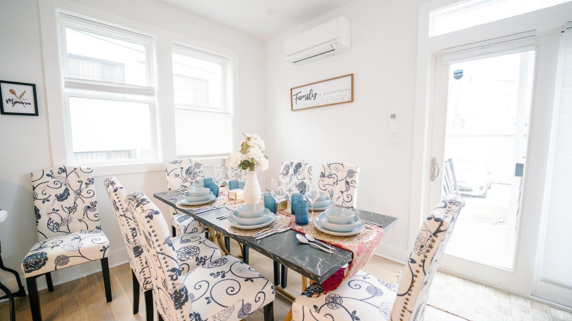 Modern 5br & 5ba Rooftop Deck & Private Parking