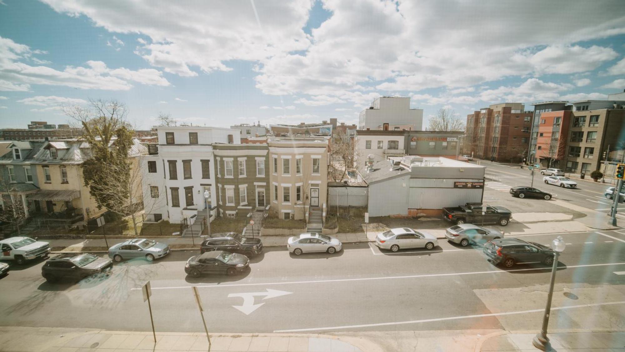 Ferienhaus Modern 5br & 5ba Rooftop Deck & Private Parking Washington