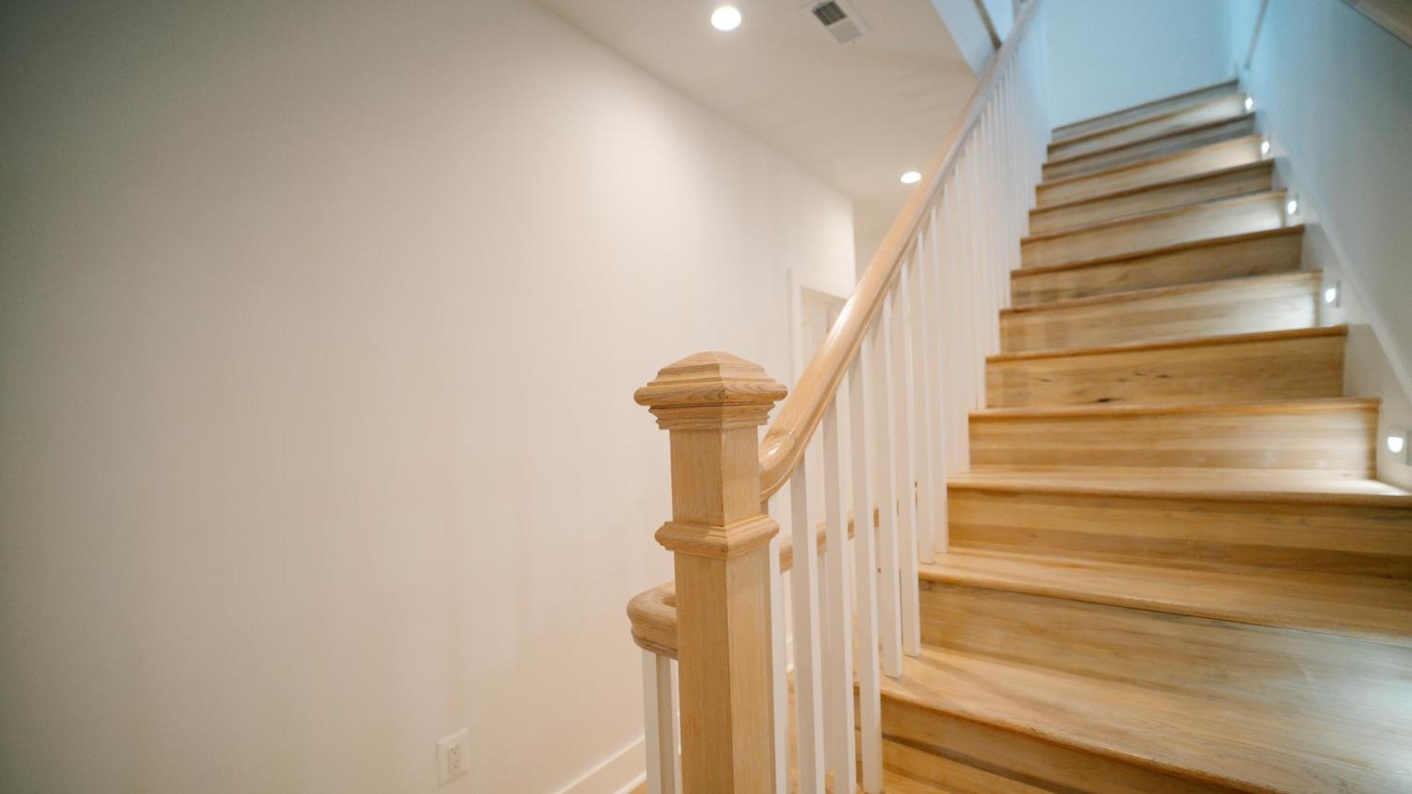 Modern 5br & 5ba Rooftop Deck & Private Parking * Washington