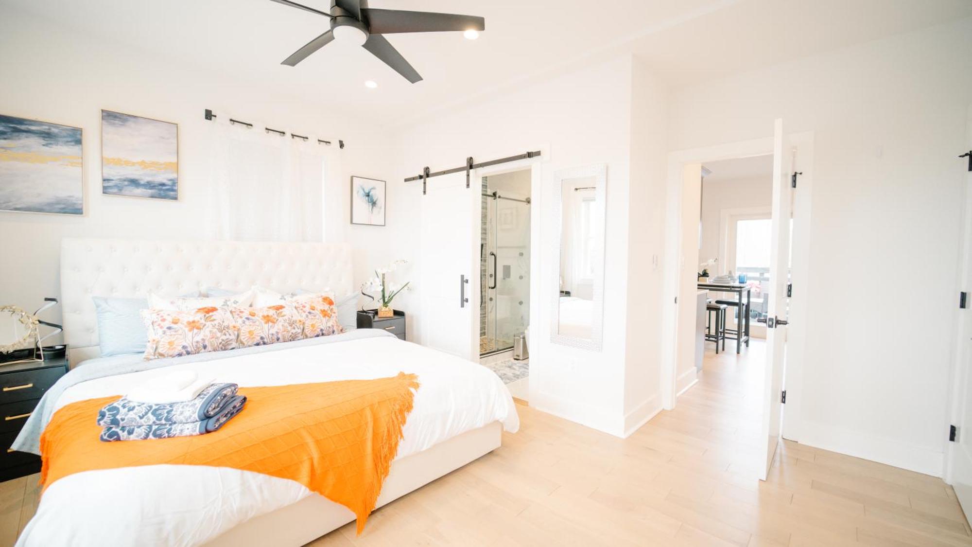 Modern 5br & 5ba Rooftop Deck & Private Parking Ferienhaus Washington